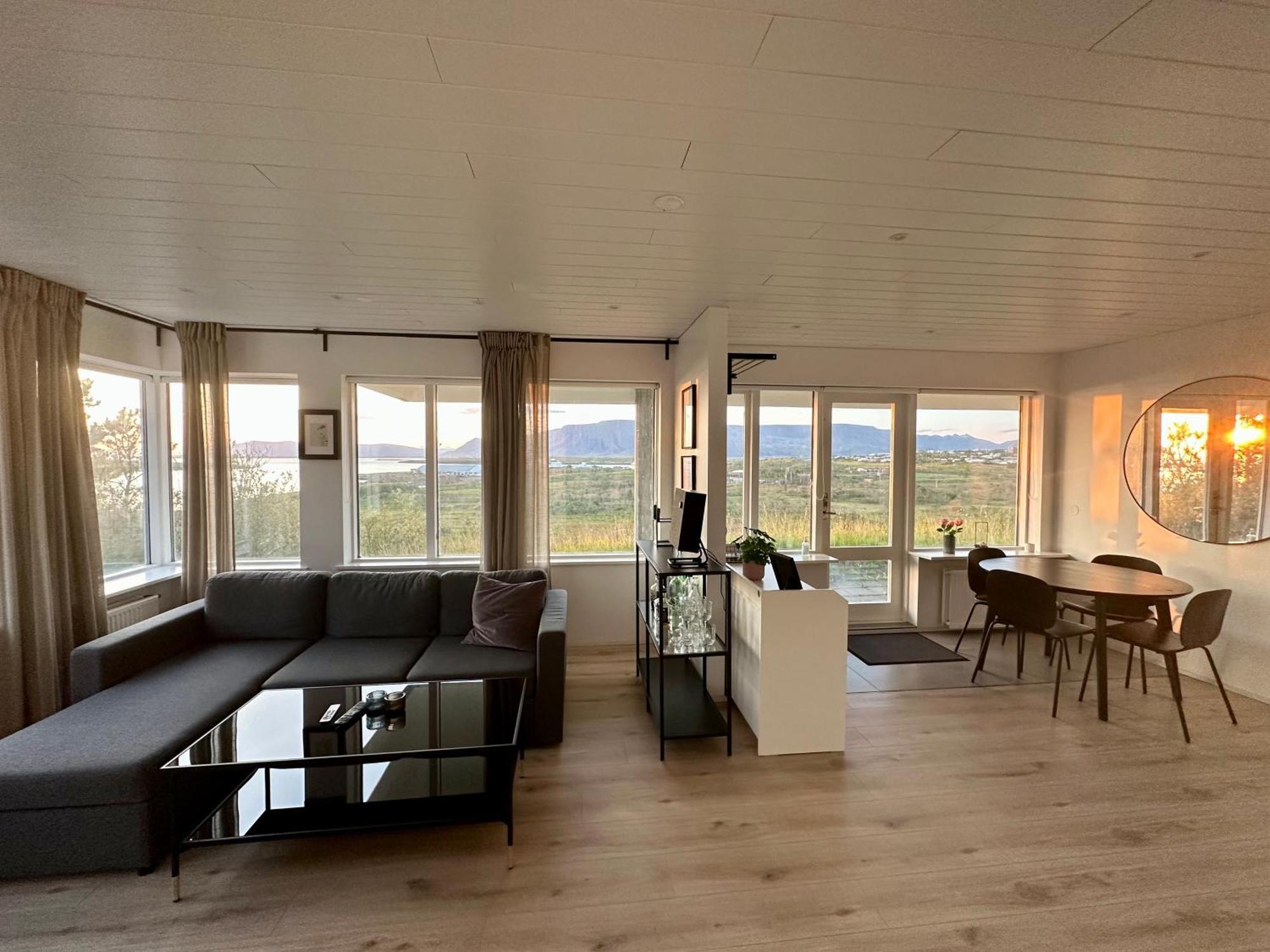 Charming 1-Bedroom Condo With Stunning View Reykjavík Eksteriør bilde